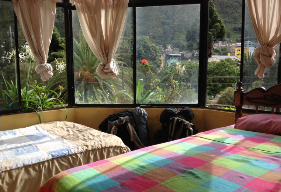 Os melhores destinos para viajar sozinho - Baños, Equador